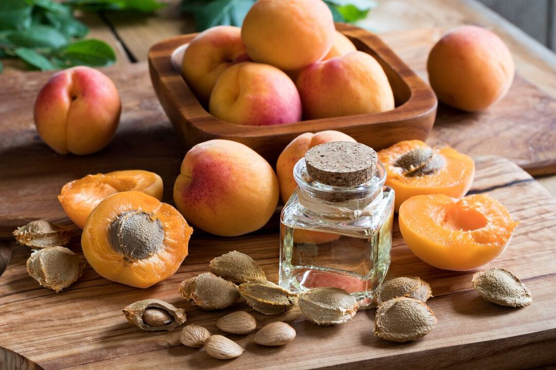 minyak aprikot pikeun kulit